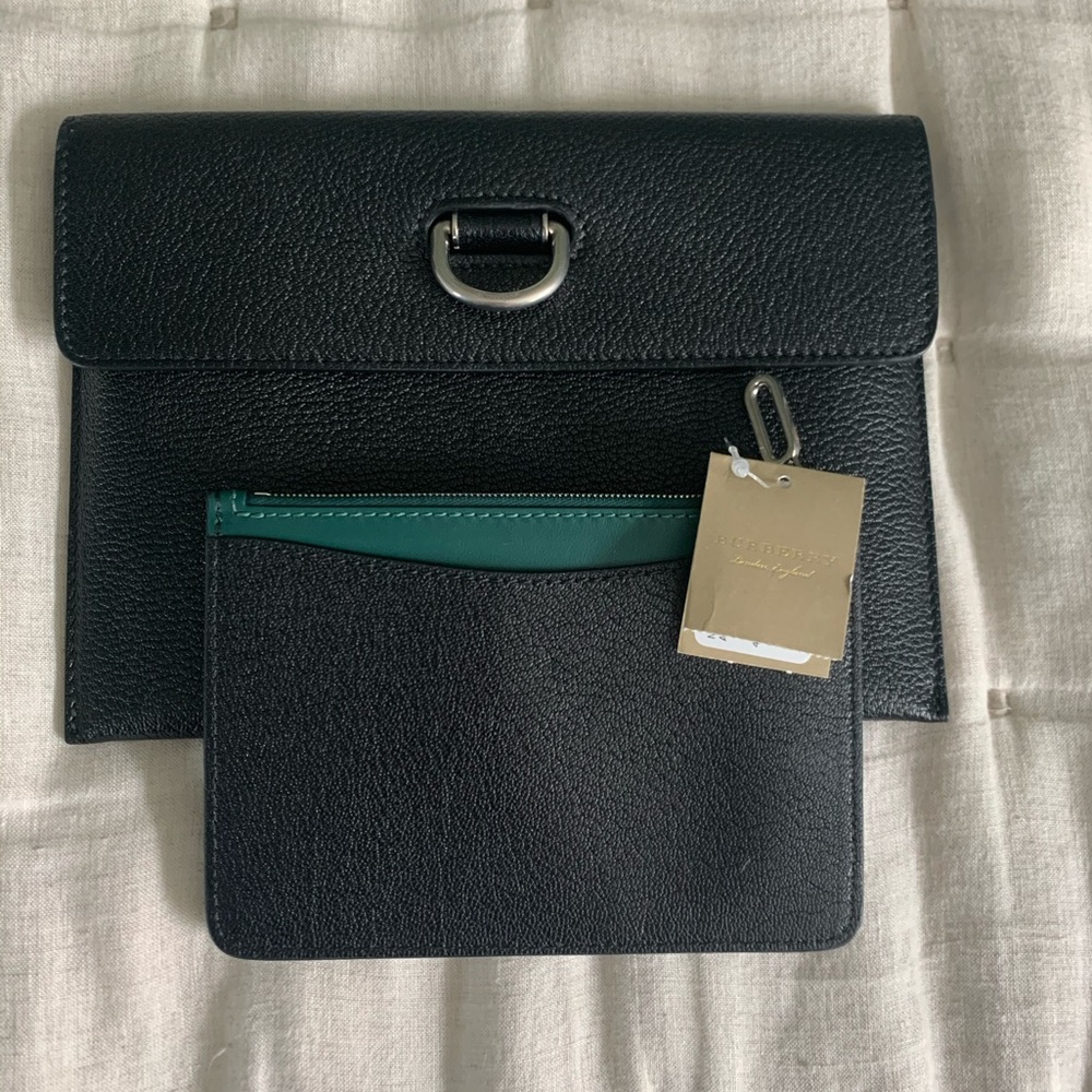 Burberry clutch with pouch